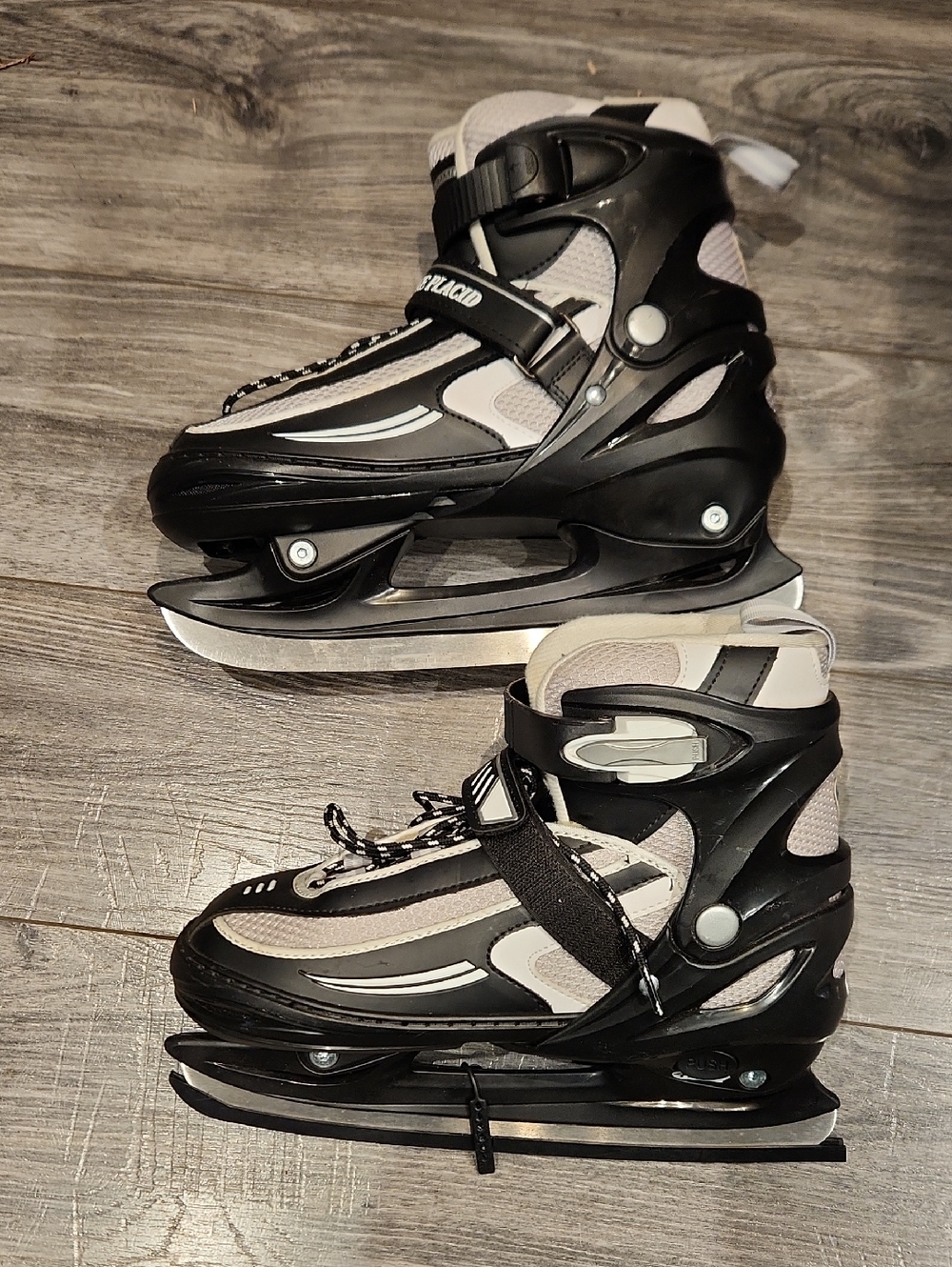 Like New Lake Placid Summit Boys Sizes 5-8 Adjustable Sizes Ice Skates